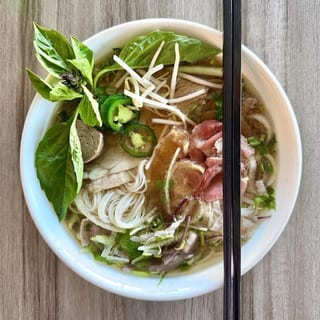 Phở Đặc Biệt (Combination) — Catering Package