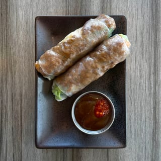 Gỏi Cuốn Bò Nướng  (Grilled Beef Spring Rolls)